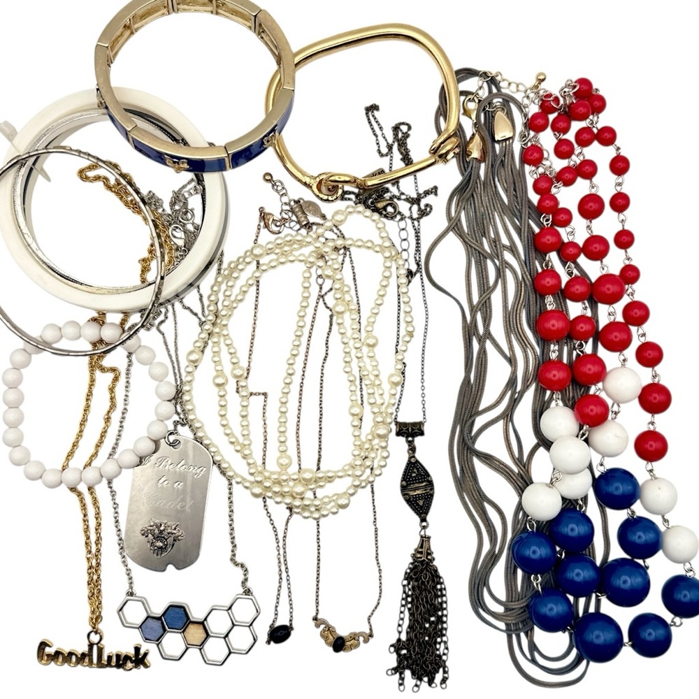 Estate Fashion Jewelry Lot Bundle of 15 Accessories VTG
